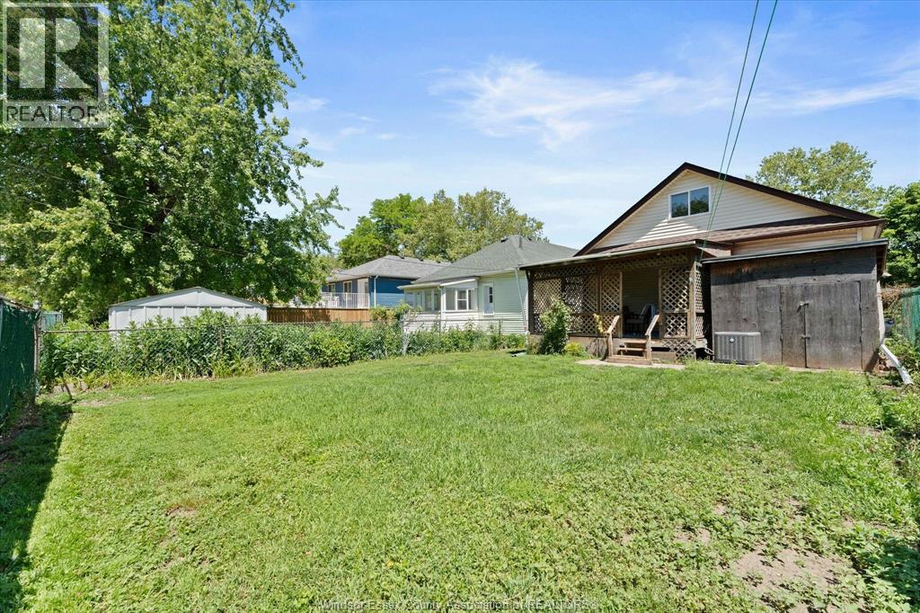 663 Brock Street Property Photo 35