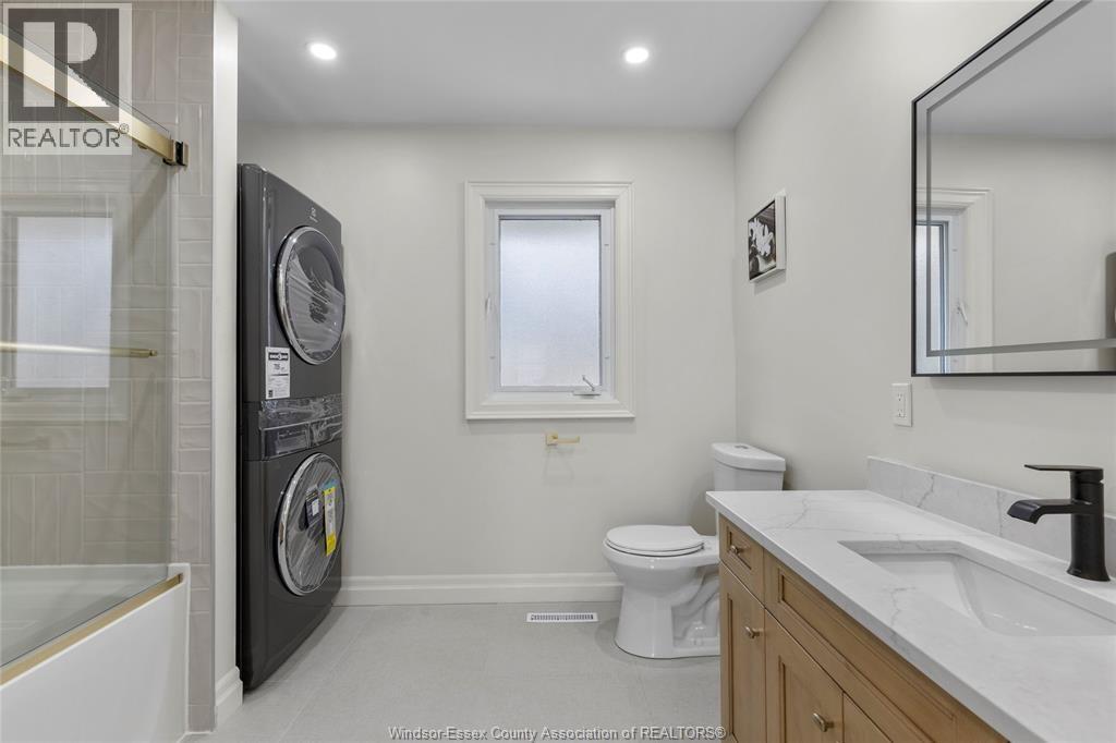 3549 Ouellette Property Photo 19