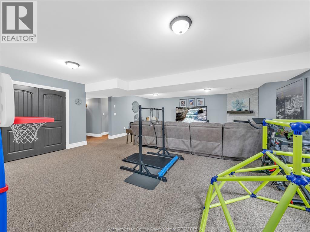 1385 Pascal Avenue Property Photo 28