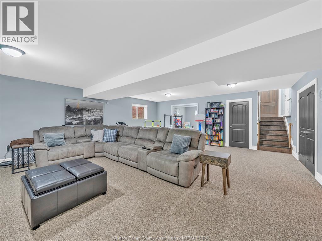 1385 Pascal Avenue Property Photo 31
