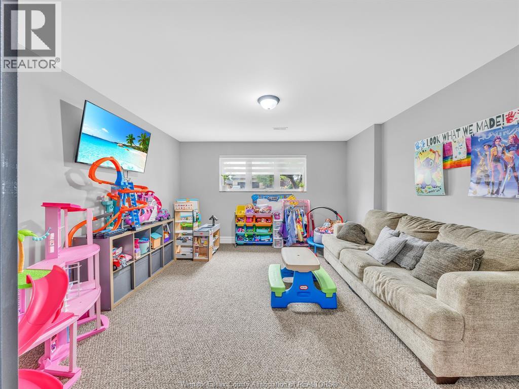 1385 Pascal Avenue Property Photo 32