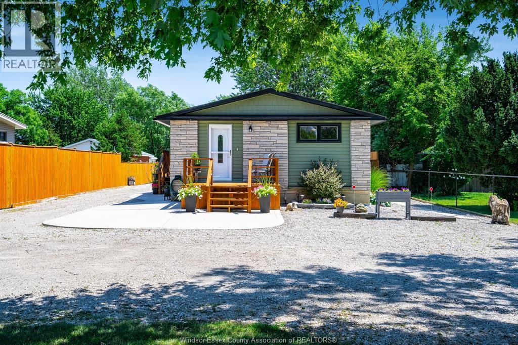 574 Bevel Line Property Photo 2