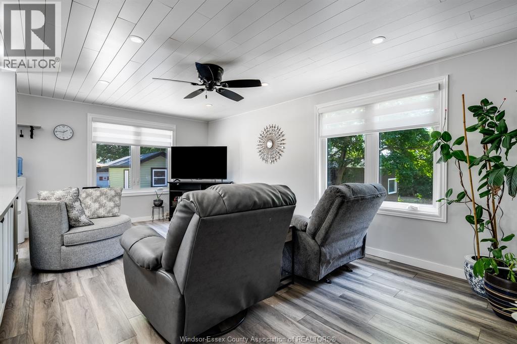 574 Bevel Line Property Photo 12