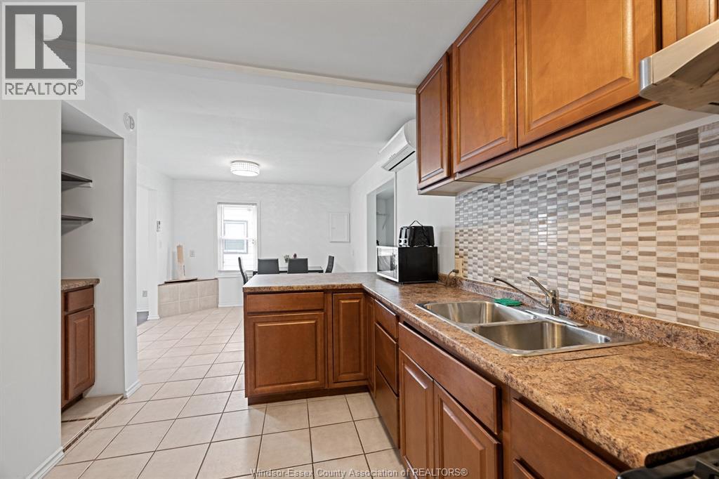 550 Capitol Property Photo 11