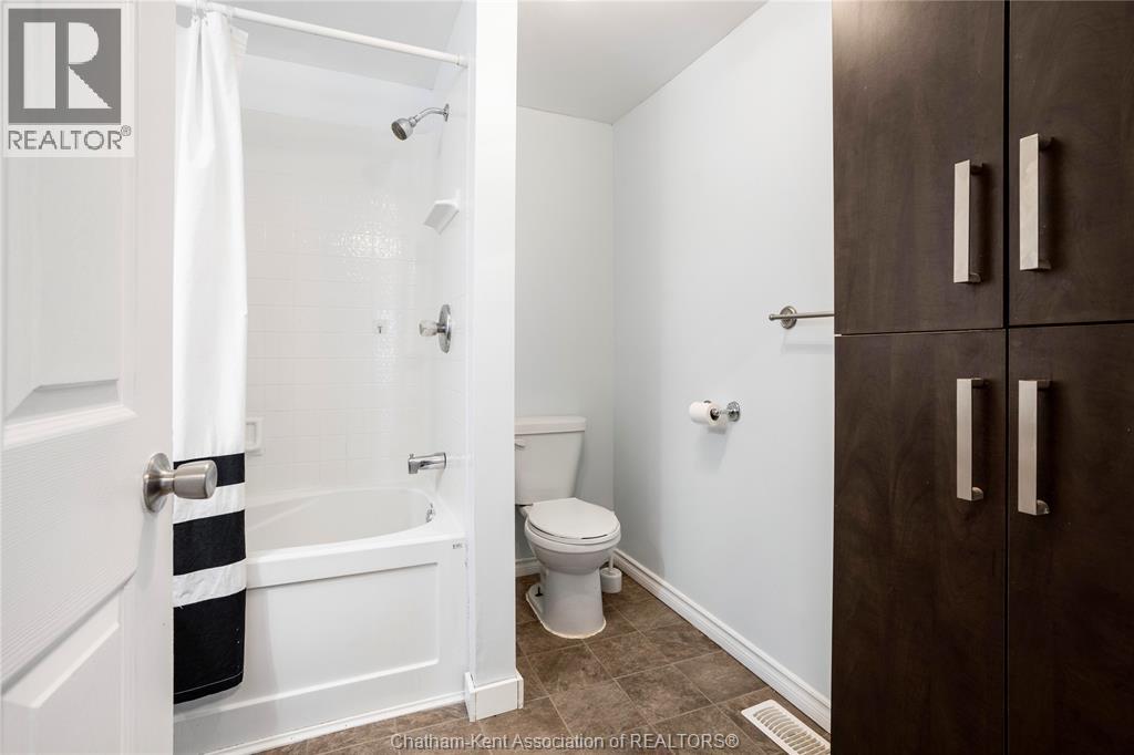 23 Degge Street Property Photo 33