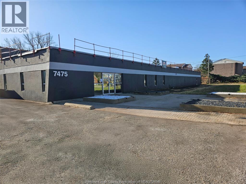 7475 Tranby Avenue Property Photo 3