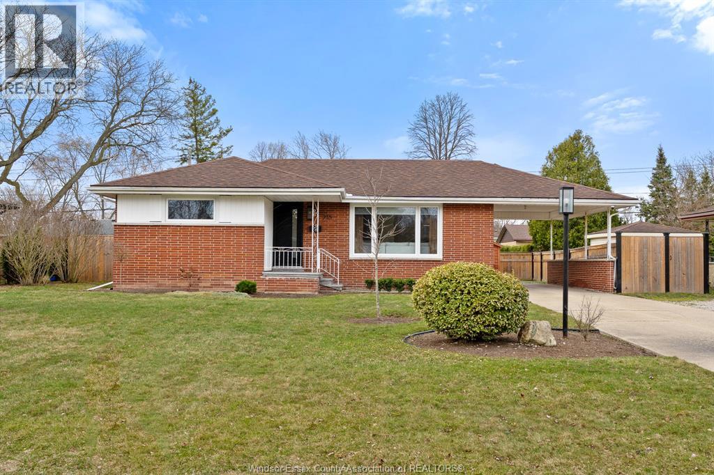 735 Lounsborough Property Photo 1