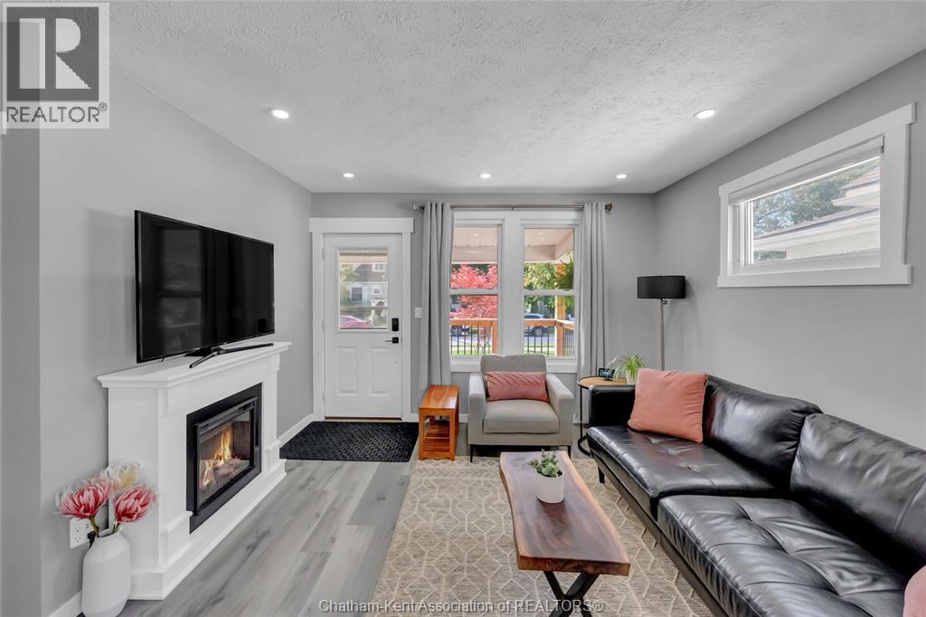 71 Forest Street Property Photo 5