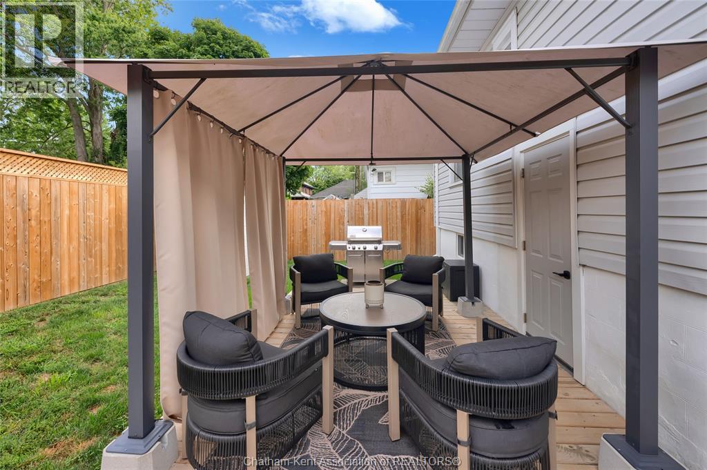 71 Forest Street Property Photo 35