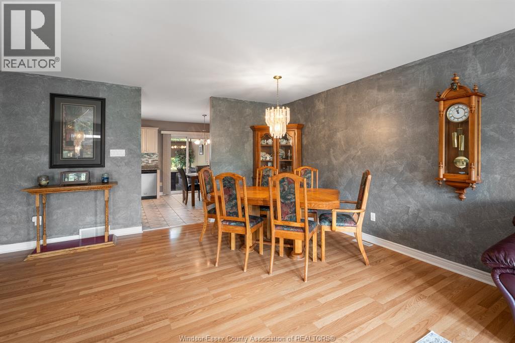 3883 Aristotle Crescent Property Photo 18