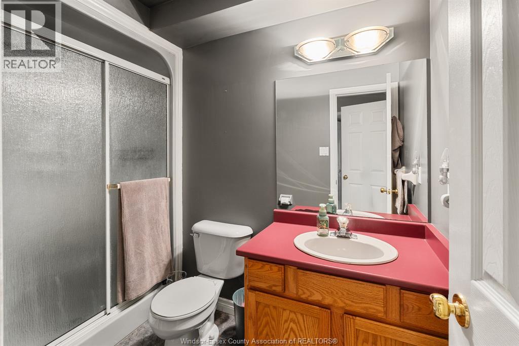 3883 Aristotle Crescent Property Photo 40