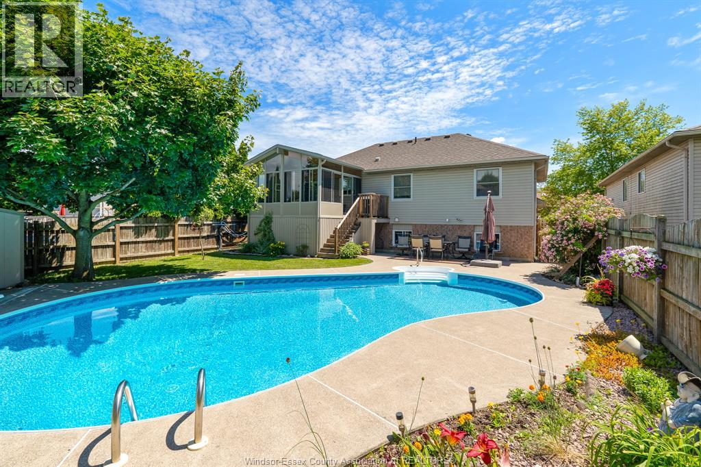3883 Aristotle Crescent Property Photo 44