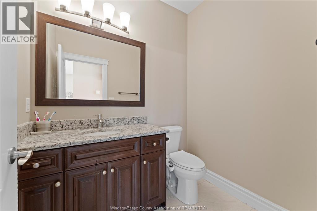 2276 Dandurand Property Photo 20