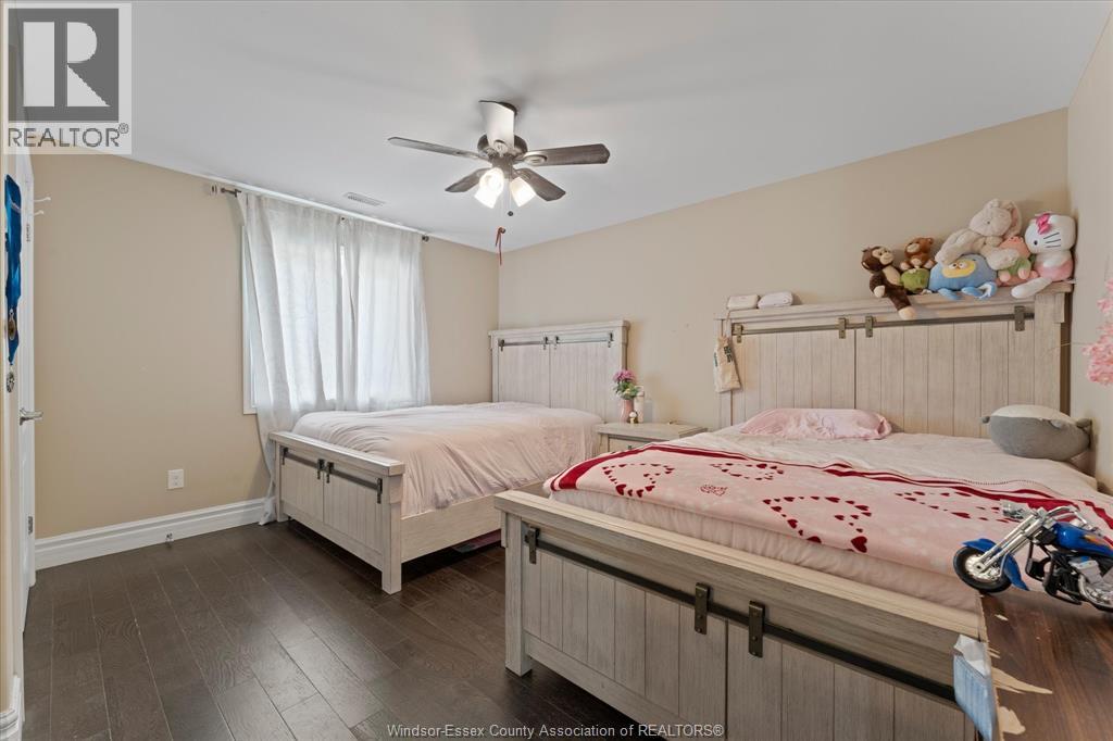 2276 Dandurand Property Photo 25
