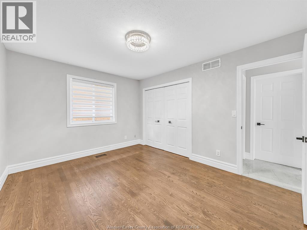 204 Hampton Crescent Property Photo 28
