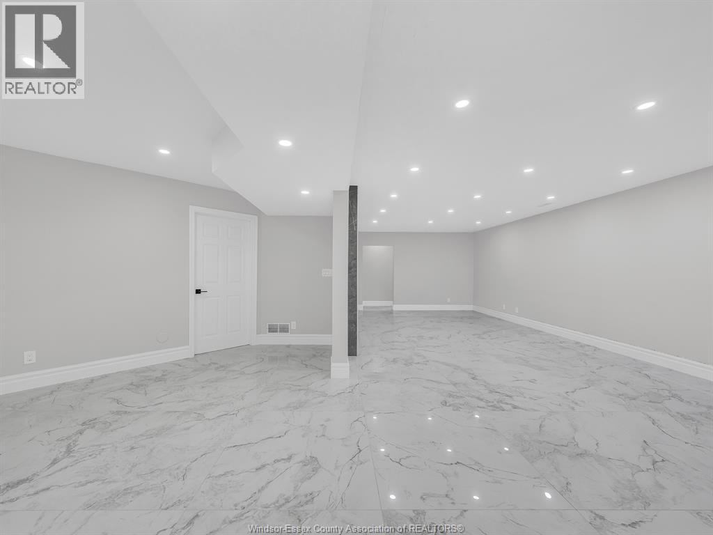 204 Hampton Crescent Property Photo 41