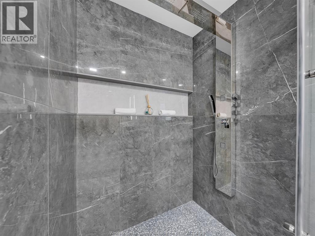 204 Hampton Crescent Property Photo 47