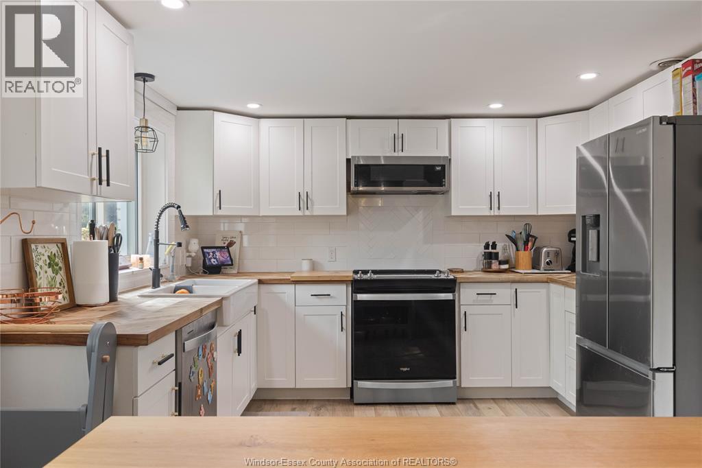 10 Oak Street Property Photo 18