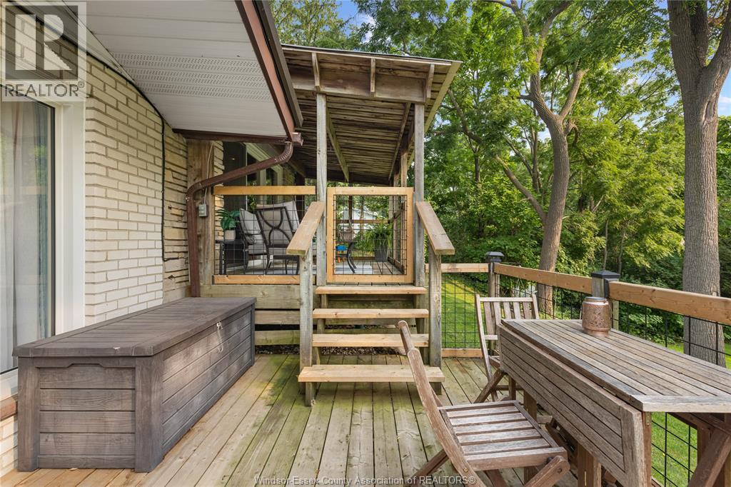10 Oak Street Property Photo 22