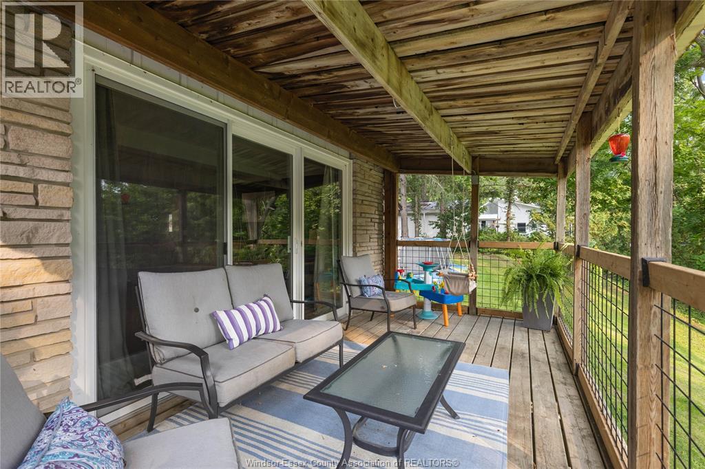 10 Oak Street Property Photo 23