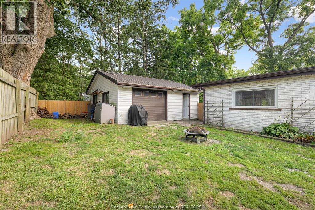 10 Oak Street Property Photo 27