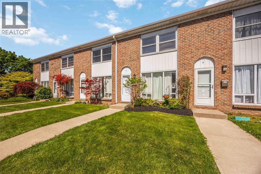855 Ross Avenue Unit# 4 Property Photo 3