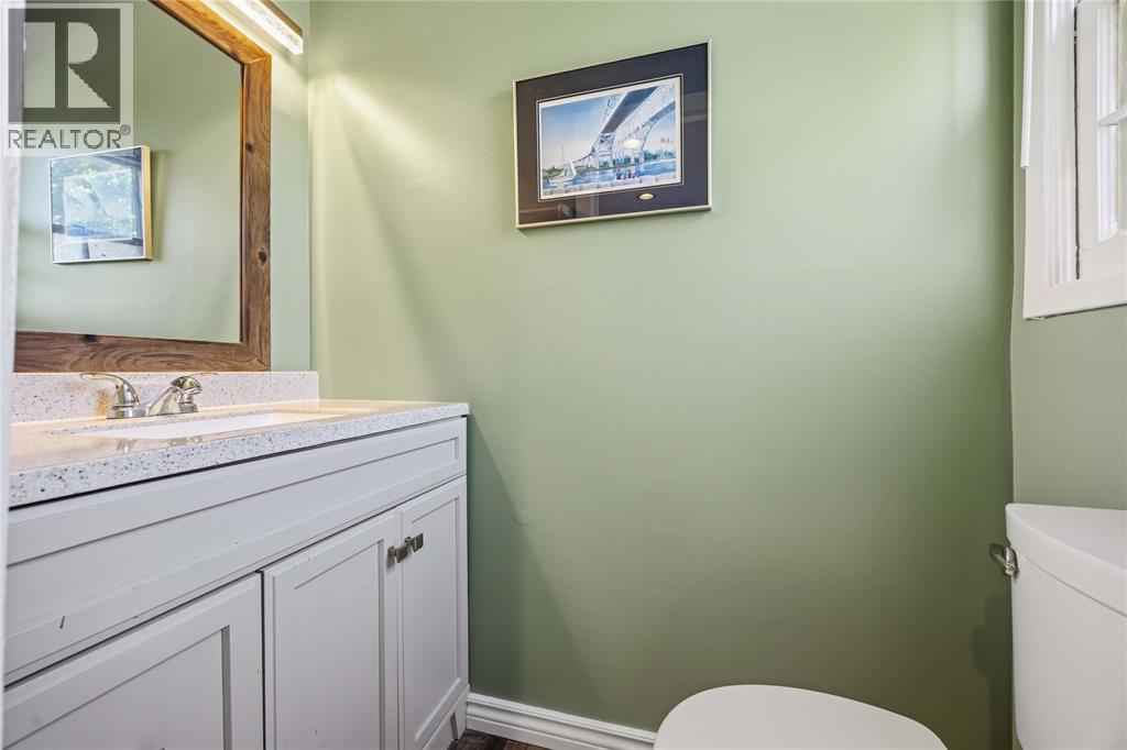 855 Ross Avenue Unit# 4 Property Photo 12