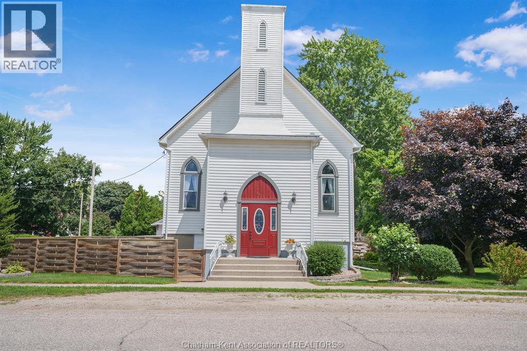 203 Mcintyre Street Property Photo 2