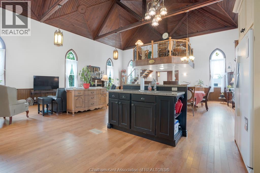 203 Mcintyre Street Property Photo 22