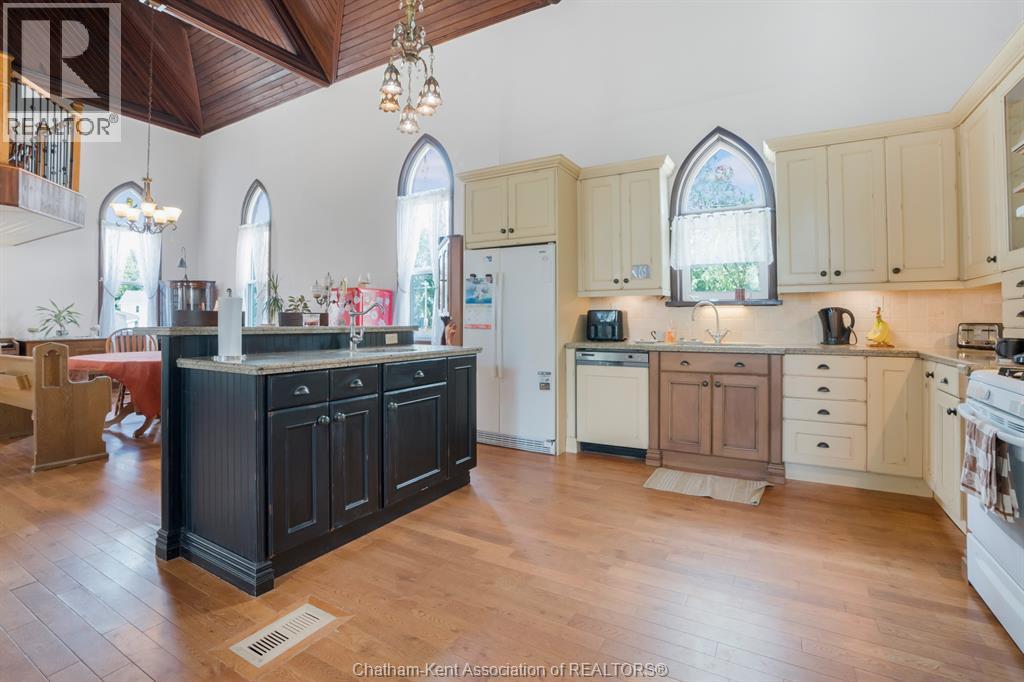 203 Mcintyre Street Property Photo 24