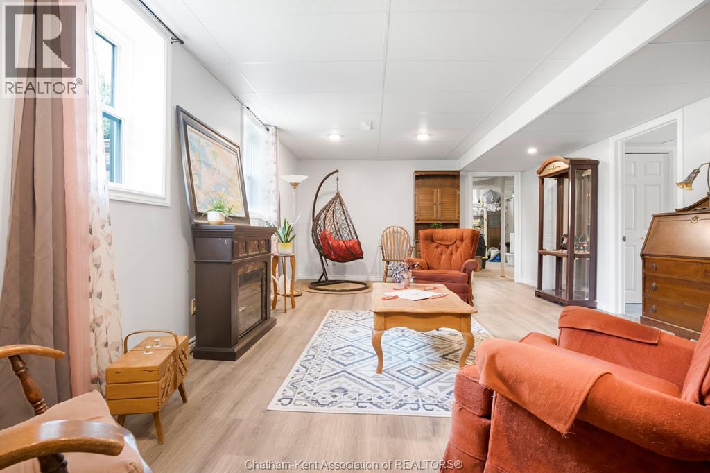 203 Mcintyre Street Property Photo 38