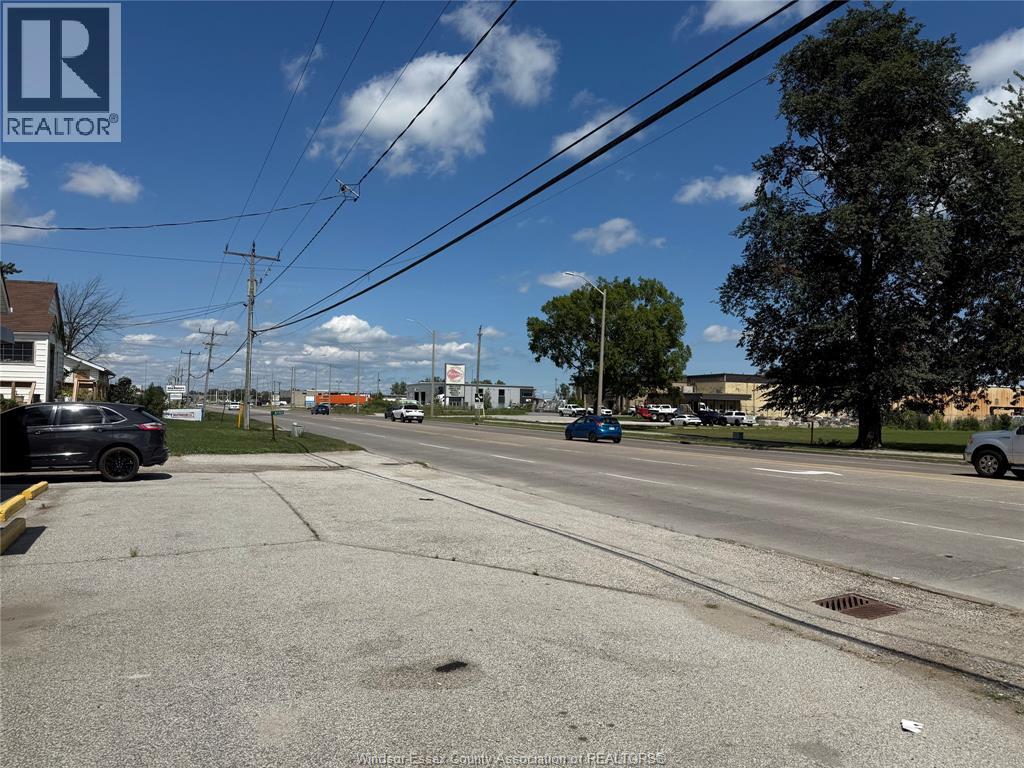 5163 Walker Road Unit# B Property Photo 8