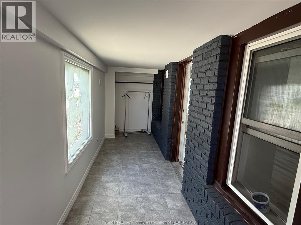 5163 Walker Road Unit# B Property Photo 10
