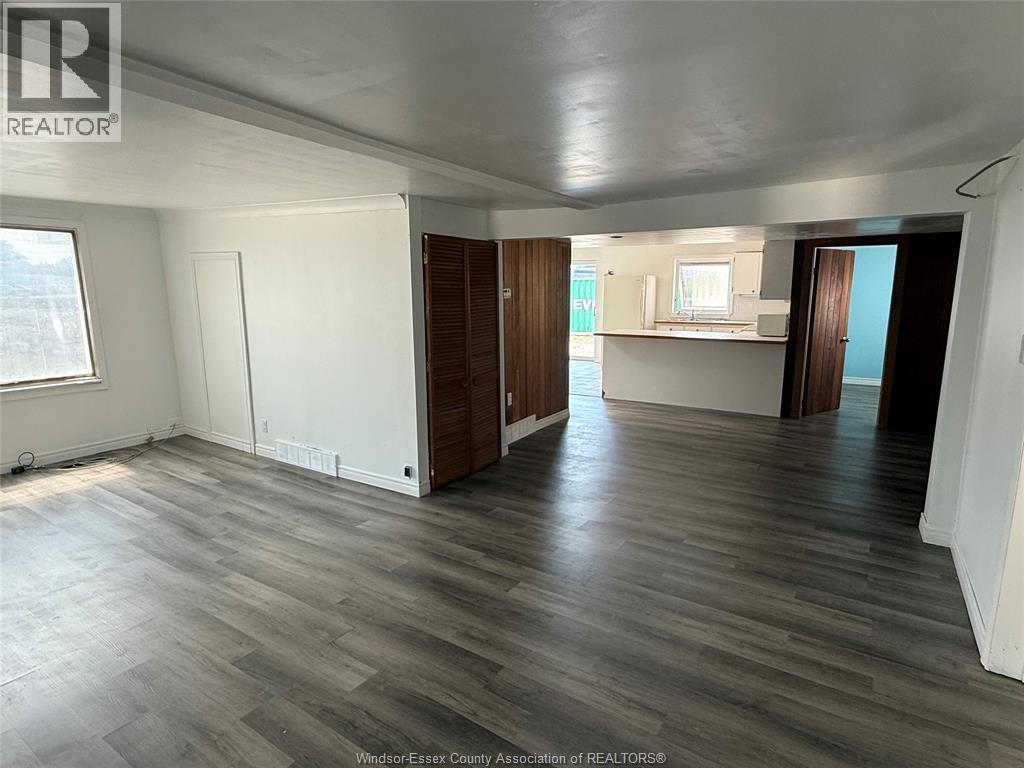 5163 Walker Road Unit# B Property Photo 12