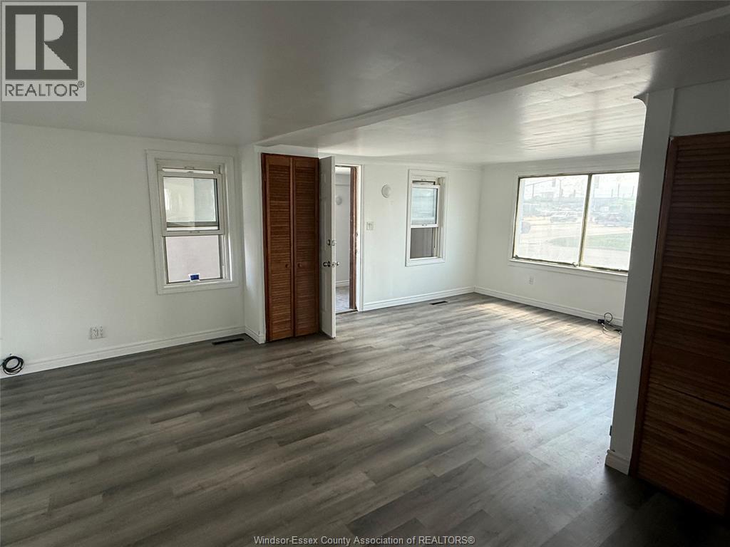 5163 Walker Road Unit# B Property Photo 13