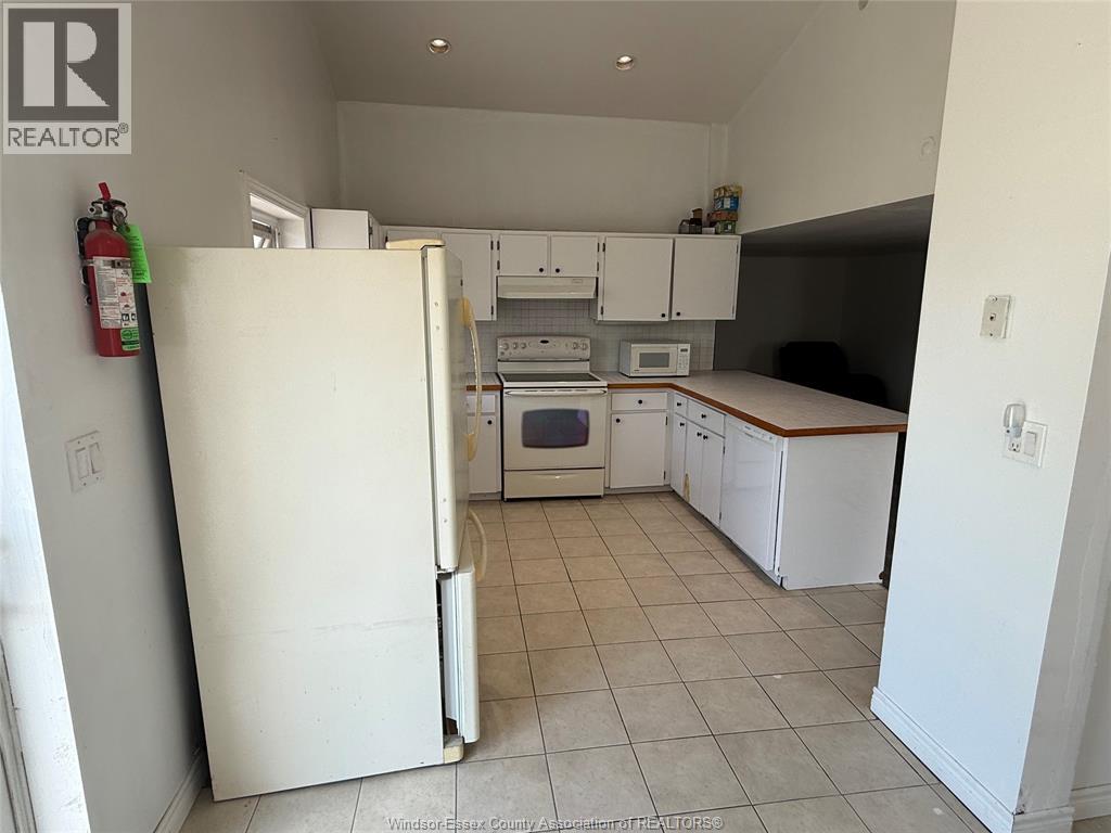 5163 Walker Road Unit# B Property Photo 17