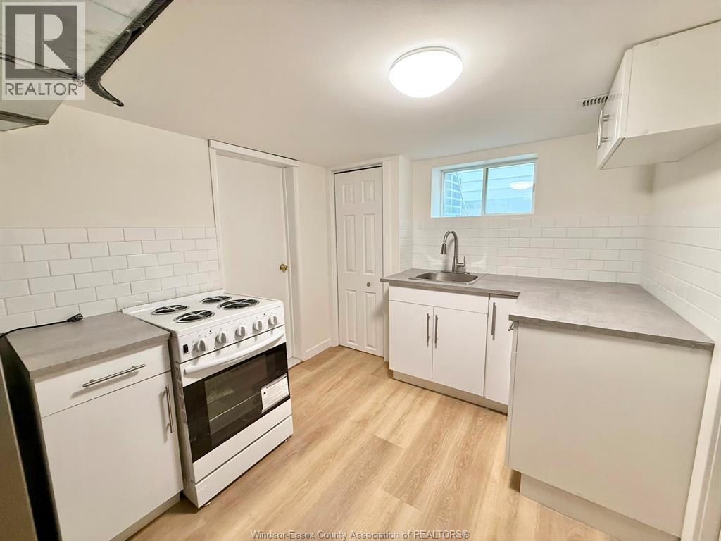 427 Cameron Property Photo 14