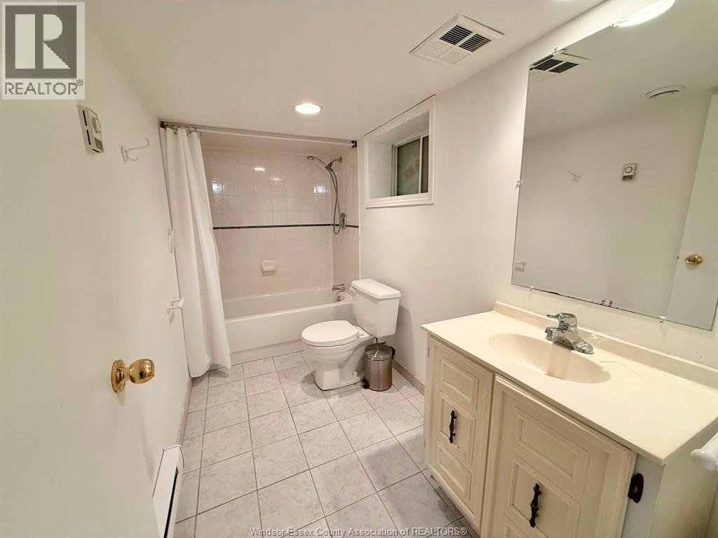 427 Cameron Property Photo 18