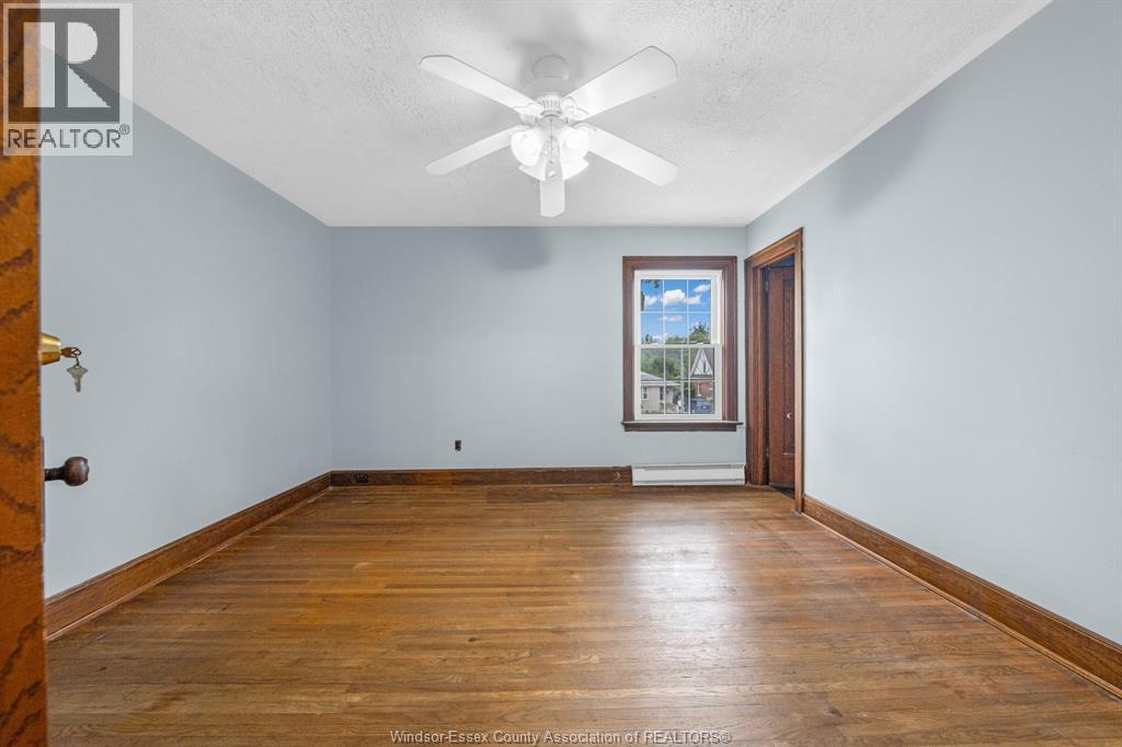 427 Cameron Property Photo 23