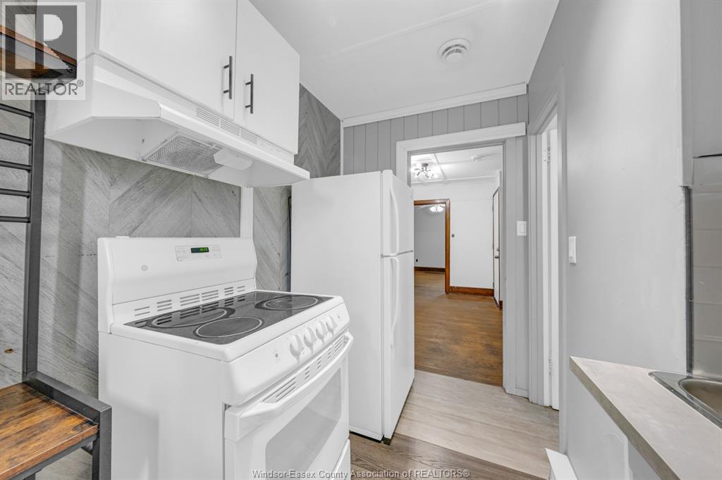427 Cameron Property Photo 26
