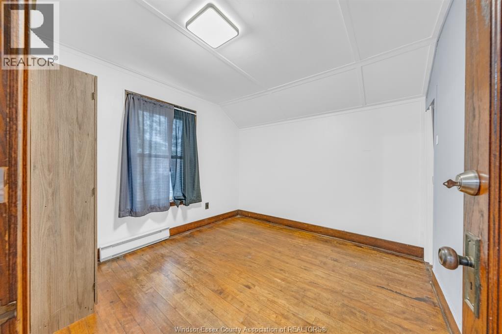 427 Cameron Property Photo 28
