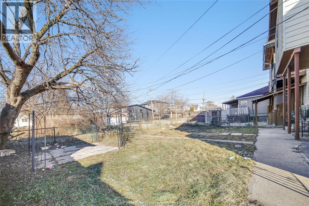 756 Brant Street Property Photo 30