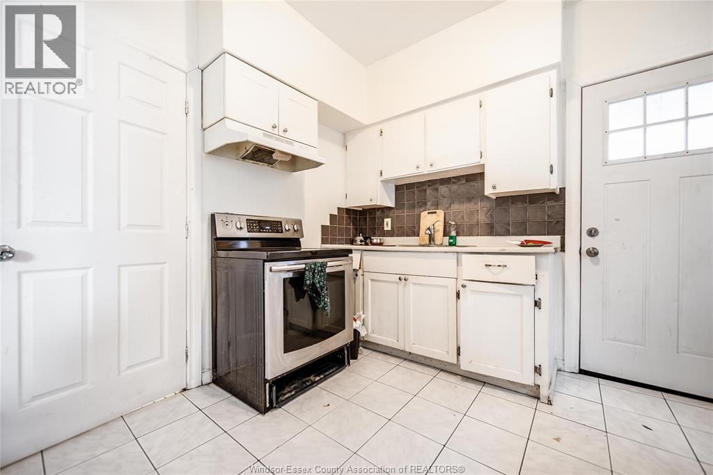 756 Brant Street Property Photo 12
