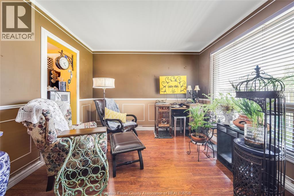 5492 Lassaline Ave #4 Property Photo 8