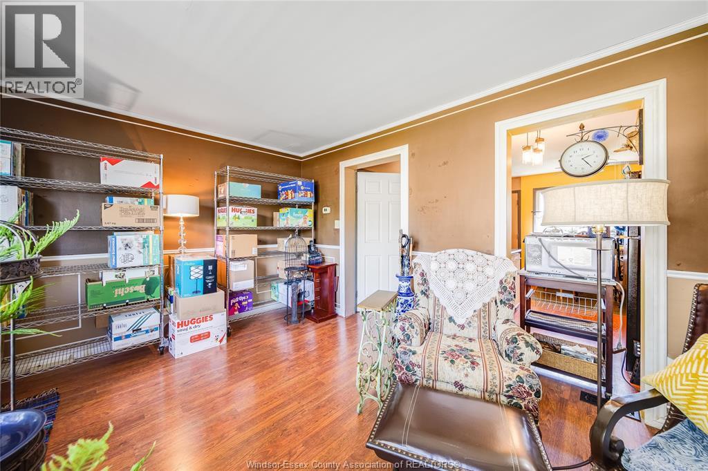 5492 Lassaline Ave #4 Property Photo 9