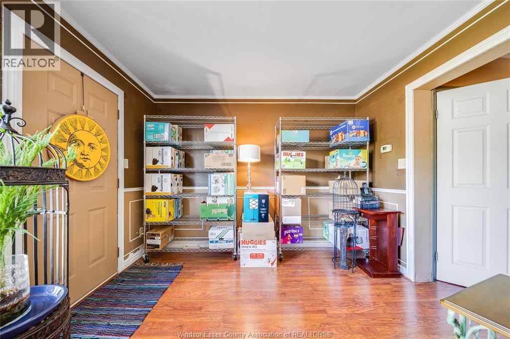 5492 Lassaline Ave #4 Property Photo 10