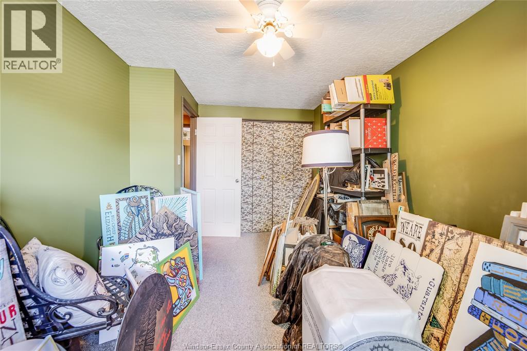 5492 Lassaline Ave #4 Property Photo 17