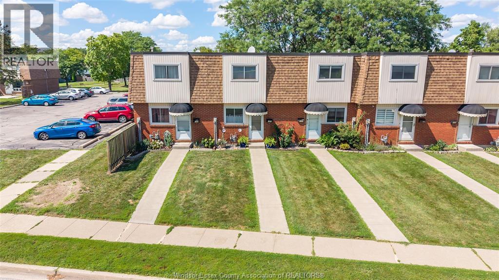 5492 Lassaline Ave #4 Property Photo 26