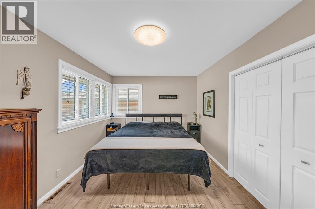22 Danforth Property Photo 15