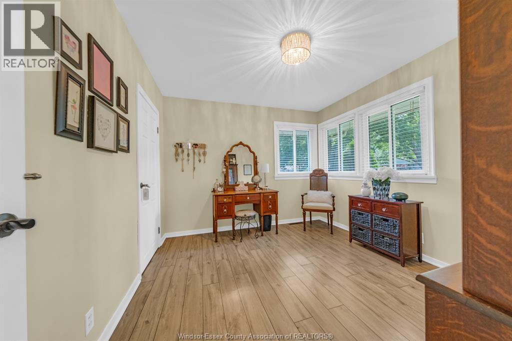22 Danforth Property Photo 17